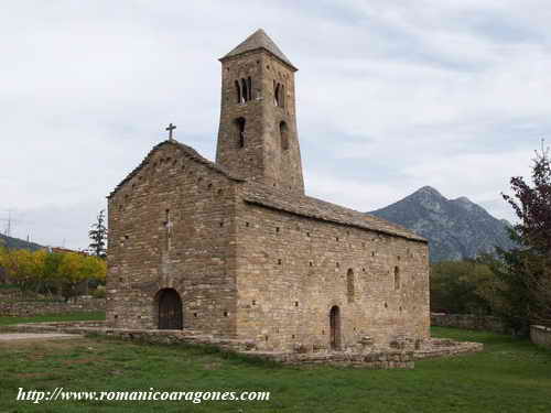 VISTA SUROESTE DEL TEMPLO